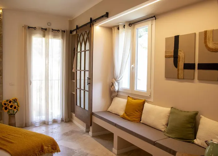 Bona A Vui Gasthuis 3*